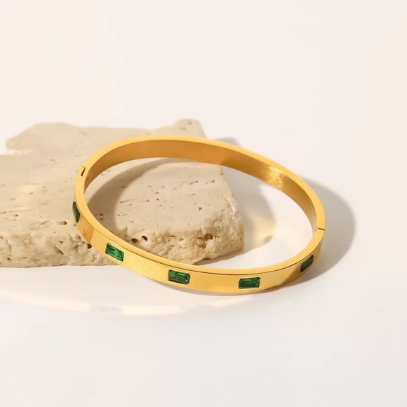 Bracelet- Stainless Steel- Bangle style - Picture 2 of 4